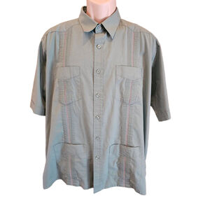 Tropicool size XL 4 pocket island cigar shirt green embroidered accents EUC #